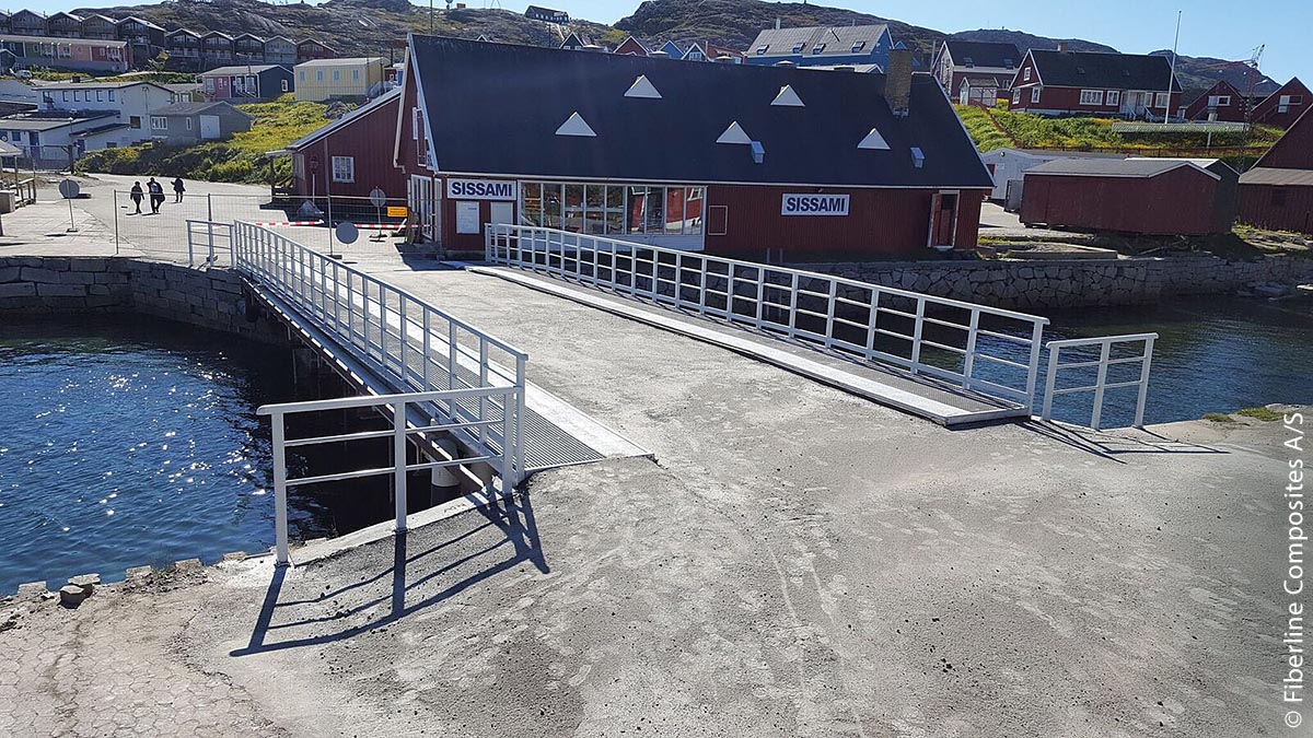 Grönlands erste GFK-Brücke mit einer Tragfähigkeit von 60 Tonnen