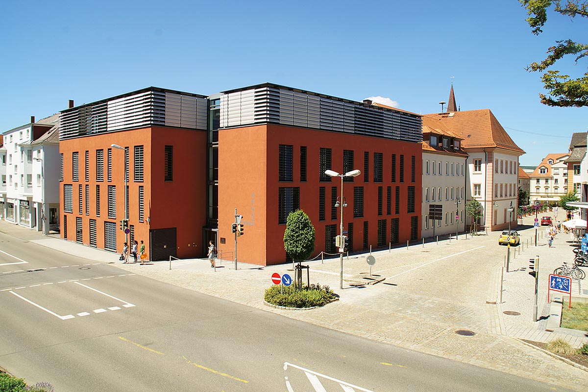 Das neue Rathaus gab 2003 den Anlass zur Einführung der ZEUS Zeiterfassung und Zutrittskontrolle.