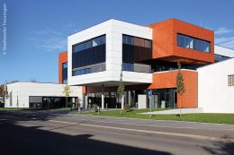 Der Neubau der Stadtwerke Trossingen wurde 2018 eröffnet. Er integriert gleichermaßen historische Bausubstanz und moderne Architektur.