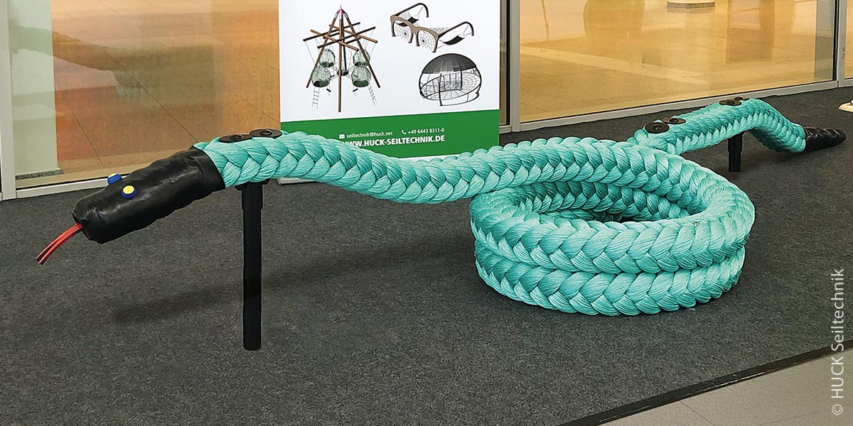 Balancierschlangen aus vierkantgeflochtenem PP-Seil mit einem Durchmesser von 160 Millimetern verbessern den Gleichgewichtssinn von Kindern.
