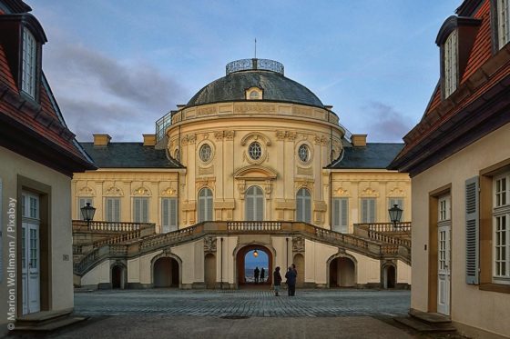 Das Schloss Solitude ist ein beliebtes Ausflugsziel im Westen von Stuttgart.