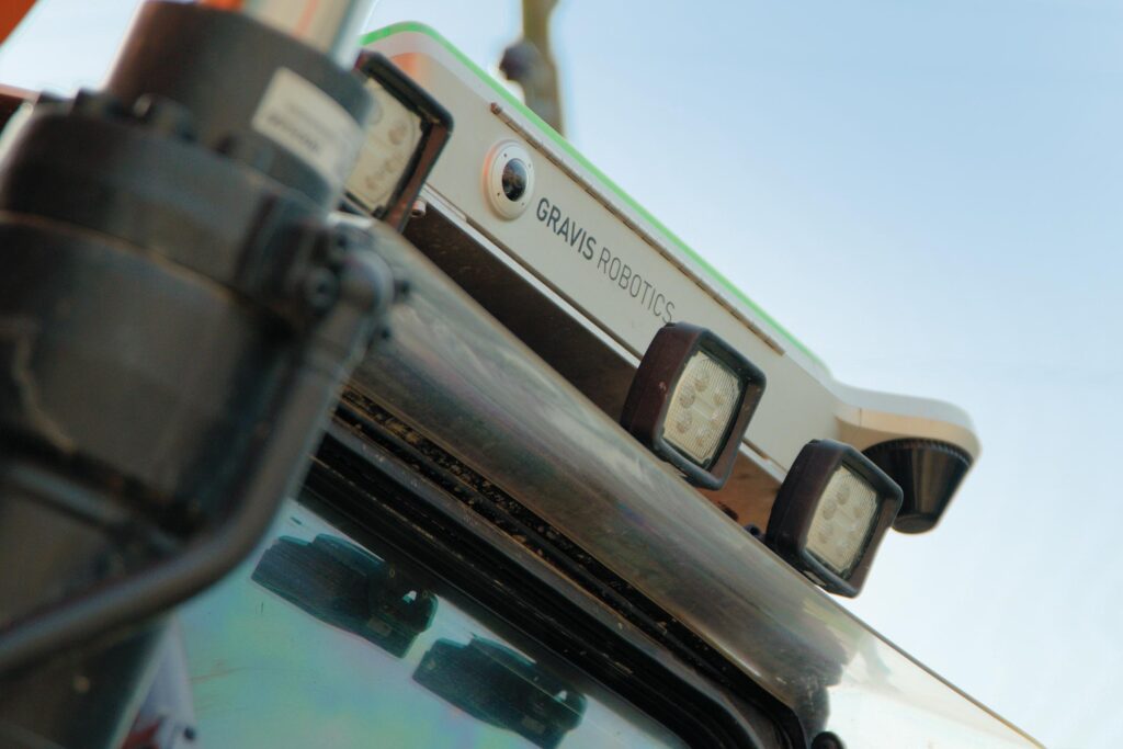 Detailansicht: 
Das Gravis-Rack, 
ein dachmontiertes 
System, liefert die volle 
LiDAR-Abdeckung 
für 3D-Scans 
der Umgebung.
